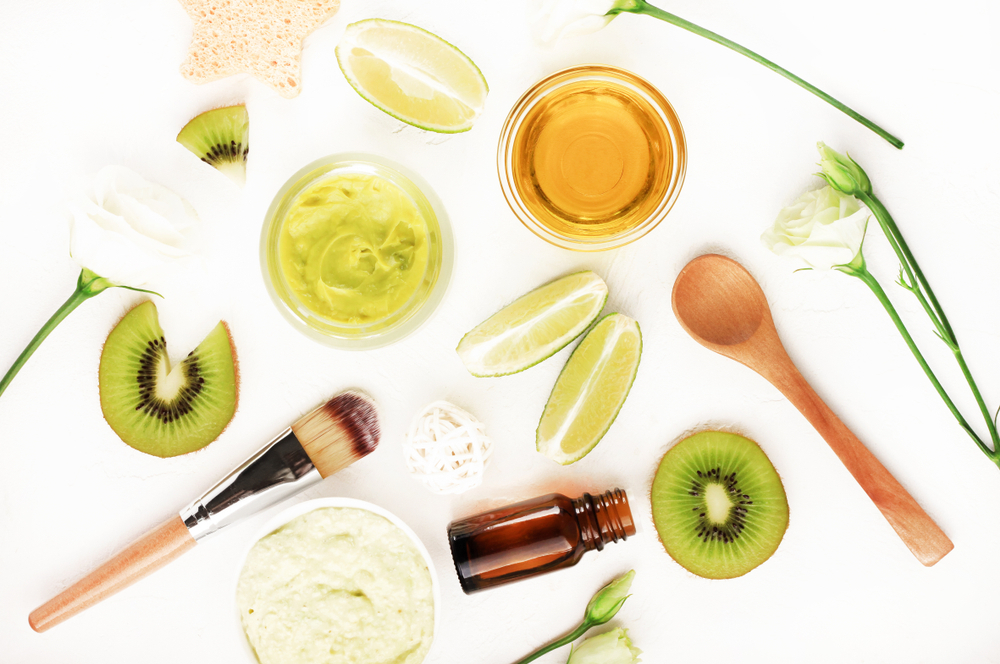 NATURAL SKINCARE ROUTINE USING INGREDIENTS FROM HOME